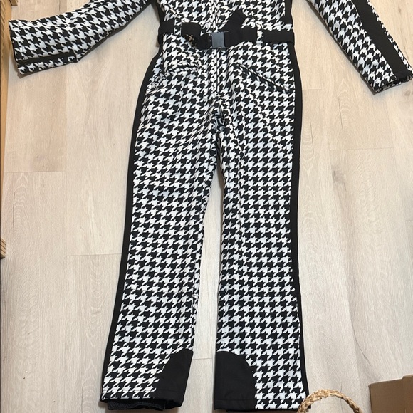Black and White Houndstooth Ski Suit - Picture 2 of 8